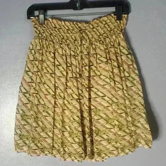Anthropologie LIE Smocked Waist Zebra Full Mini Skirt sz M - Picture 1 of 8